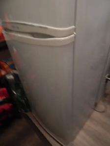 Apartment Size Refrigerator/Freezer - Photo 2