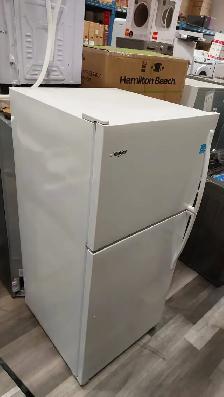 Fridge - 30' Whirlpool Top freezer White Used - Photo 4