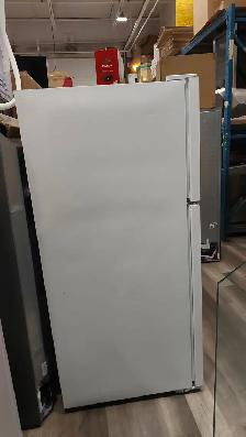 Fridge - 30' Whirlpool Top freezer White Used - Photo 5