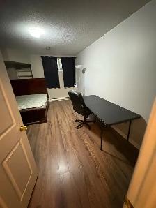 Algonquin College/Centrepointe 5 bedroom/4 bathroom townhouse - Photo 9