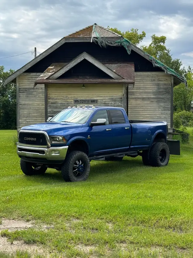 2014 Ram 3500 Dually