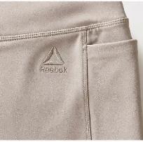 ✨ SHORT REEBOK FEMME – NEUF AVEC ÉTIQUETTES ✨ - Photo 3
