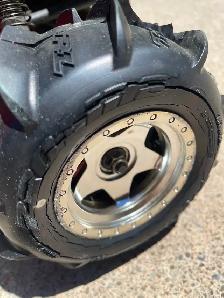 Vaterra  Glamis Fear 1/8 Desert Buggy - Photo 6