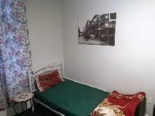 Shared furnished room : near Fairview Mall