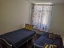 Shared furnished room : near Fairview Mall - Photo 4