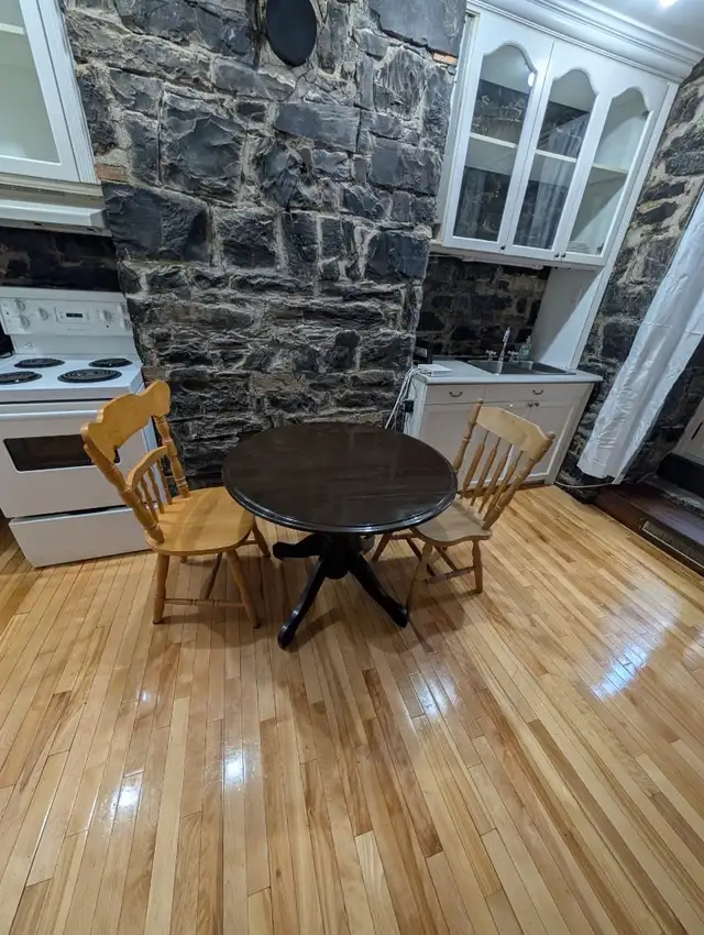 Superbe loft 1 1/2, WIFI TOUT-INCLUS, août Vieux-Québec