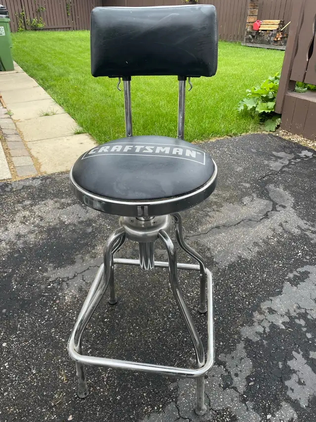 WORKSHOP STOOL