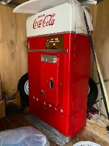 Coca Cola Vendo 44, Vendo 39 & Vendo 83, vintage machines