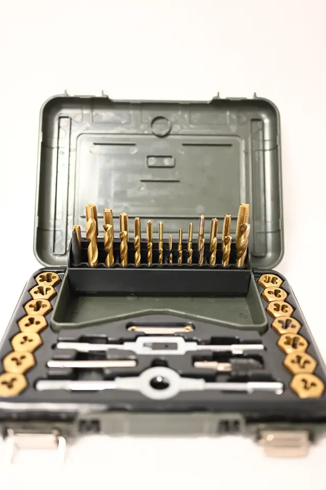 Tap Die and Drill set 46pc SAE USED in good condition
