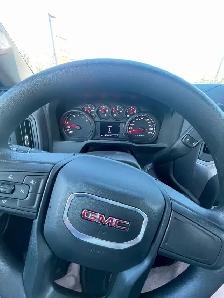 2024 GMC SIERRA - Photo 2