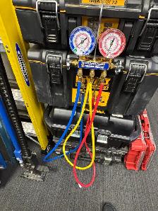 Yellow Jacket Test & Charging Manifold