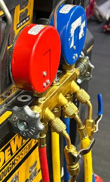 Yellow Jacket Test & Charging Manifold - Photo 5