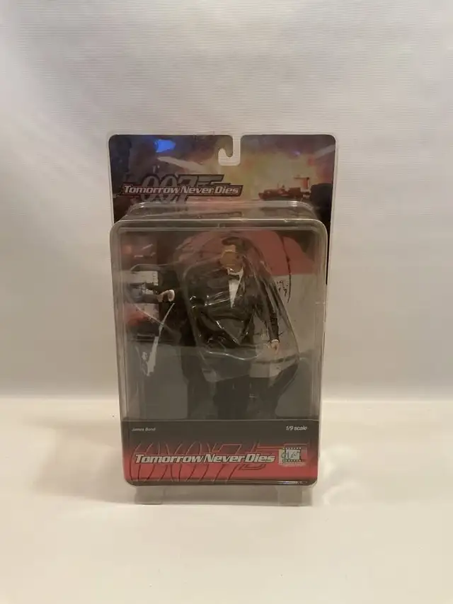Exclusive Premier James Bond Tomorrow Never Dies 1/9 Scale Figur