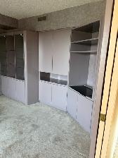 Armoire, bibliothèque à donner  URGENT
