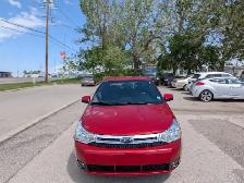 2009 Ford Focus SES Leather Heated Seats Automatic Transmission - Photo 2