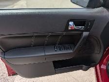 2009 Ford Focus SES Leather Heated Seats Automatic Transmission - Photo 14