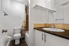 Amazing 1-Bed Unit, Downtown, Fast Internet, AC, Laundry, July1 - Photo 9