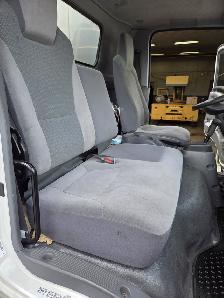 2019 Isuzu NRR Flatdeck with rollback tarp - Photo 10