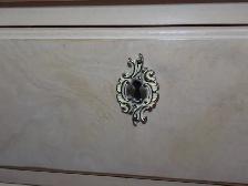 Hendron Bombe Cabinet - Photo 4
