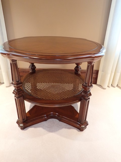 Rounded Side Table with shelf