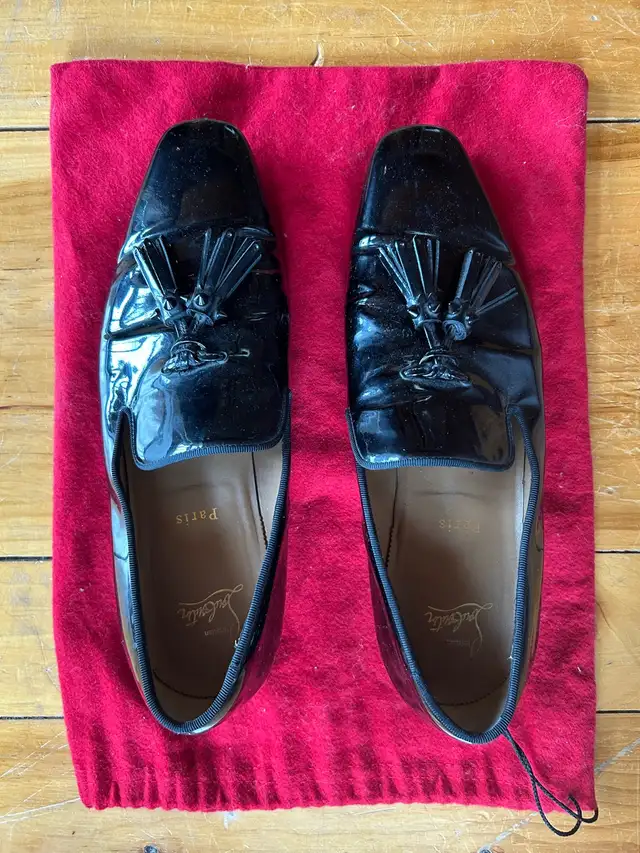 Christian Louboutin Authentic Dress Shoes 390$