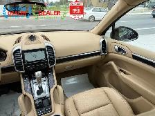 2016 Porsche Cayenne | PREMIUM PKG | ONE OWNER | PANO | 360 CAME - Photo 20