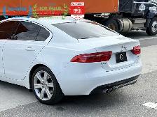 2018 Jaguar XE 20d PRESTIGE | SUNROOF | MERIDIAN | LOADED - Photo 15