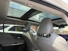 2024 Toyota Venza LIMITED AWD ,NAVIGATION, PANORAMIC ROOF, LEATH - Photo 9