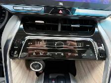 2024 Toyota Venza LIMITED AWD ,NAVIGATION, PANORAMIC ROOF, LEATH - Photo 21