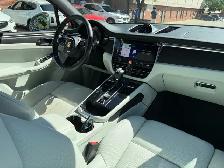 2023 Porsche Macan AWD, PREMIUM PLUS PKG, ACTIVE CRUISE CONTROL - Photo 12