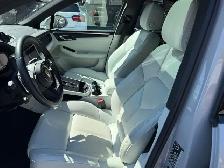 2023 Porsche Macan AWD, PREMIUM PLUS PKG, ACTIVE CRUISE CONTROL - Photo 19