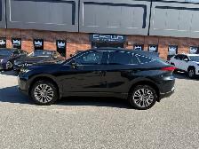 2024 Toyota Venza LIMITED AWD , ONE OWNER, PANORAMIC ROOF, LEATH - Photo 4