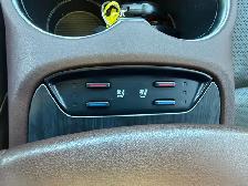2024 Toyota Venza LIMITED AWD , ONE OWNER, PANORAMIC ROOF, LEATH - Photo 18