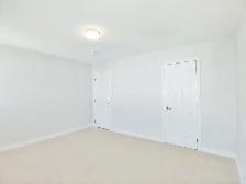 4 bedroom and 3.5 bathroom End Unit Townhouse/ Barrhaven/Nepean - Photo 7