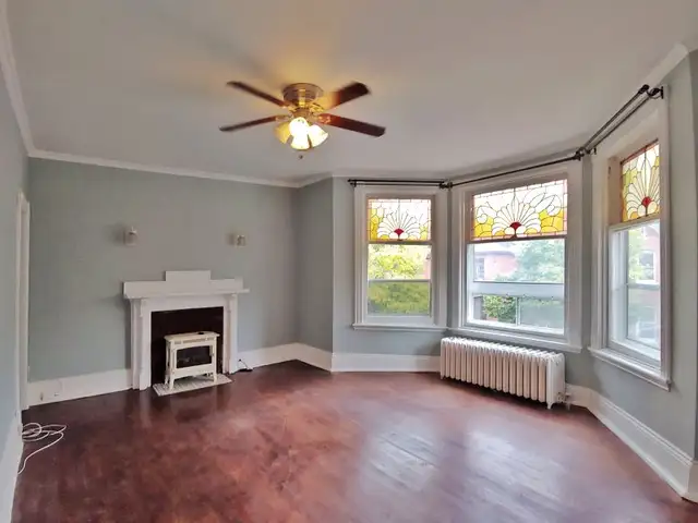 CentreTown, Ottawa - One-Bedroom Apartment, Newly Renovated