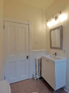 CentreTown, Ottawa - One-Bedroom Apartment, Newly Renovated - Photo 3