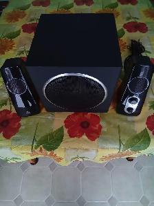 Haut-parleurs Logitech modèle Z 523 - Photo 2
