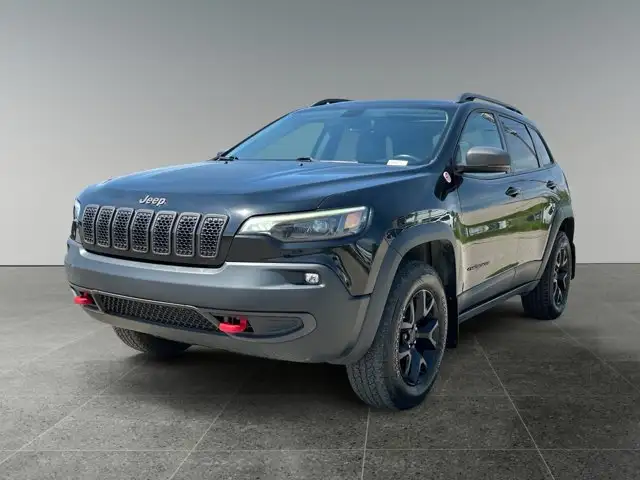 2020 Jeep Cherokee Trailhawk / 4WD