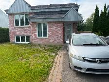DUPLEX Grand 4 1/2 très lumineux - Abri tempo, électros inclus
