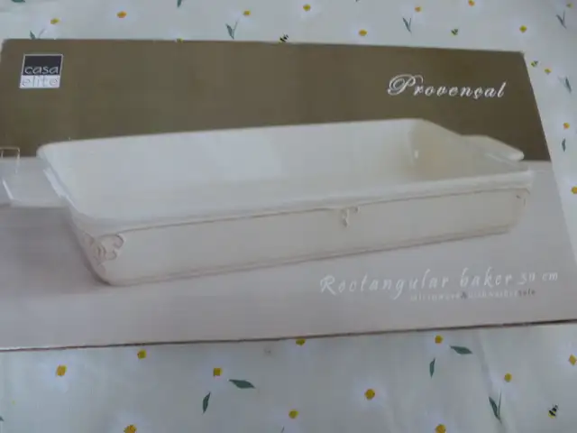 New Casa Elite Provencal rectangular baker
