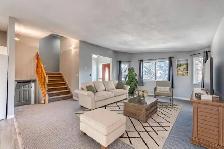 4 bedroom   2 dens House Montgomery NW