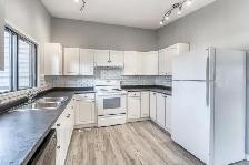 4 bedroom   2 dens House Montgomery NW - Photo 4