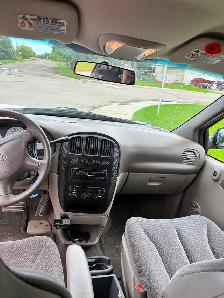 2003 Dodge Caravan SXT - Photo 7