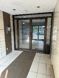 31/2 and 41/2 apartment Near Metro - ALL INCL. Available now - Photo 2