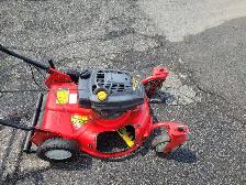 Yardworks Zero Turn Push Mower - Photo 3