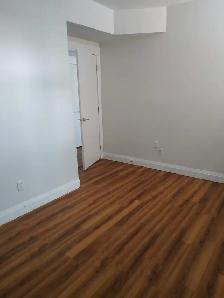 Lake facing 2 bedroom walkout basement Rent$1800 Utilites shared - Photo 11