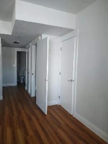 Lake facing 2 bedroom walkout basement Rent$1800 Utilites shared - Photo 13