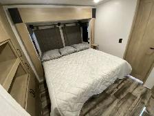 2023 Keystone Raptor 420 ToyHauler - Photo 35