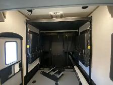2023 Keystone Raptor 420 ToyHauler - Photo 38