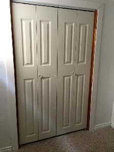 sellingBifold doors fik$ing and supply. bi-folds Door Rolle - Photo 3